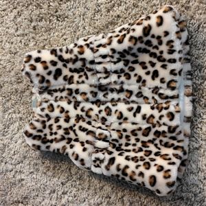 Little Me, faux fur leopard vest